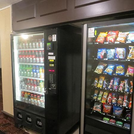 University Inn Austin North Экстерьер фото
